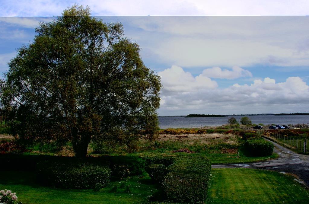 Lakeland Midsummer Lakehouse Оугтерард Екстериор снимка